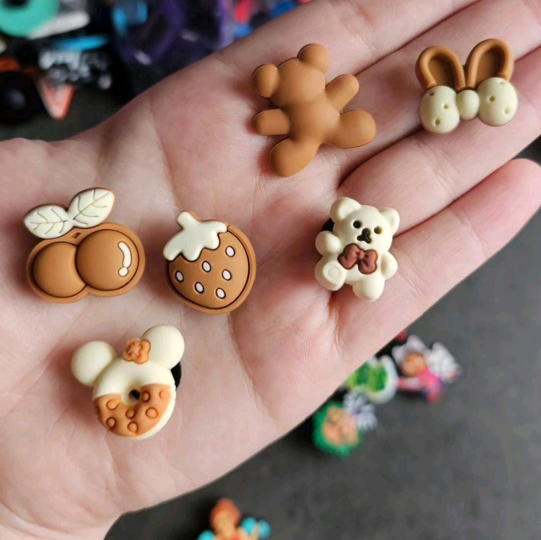 Small brown shoe charms