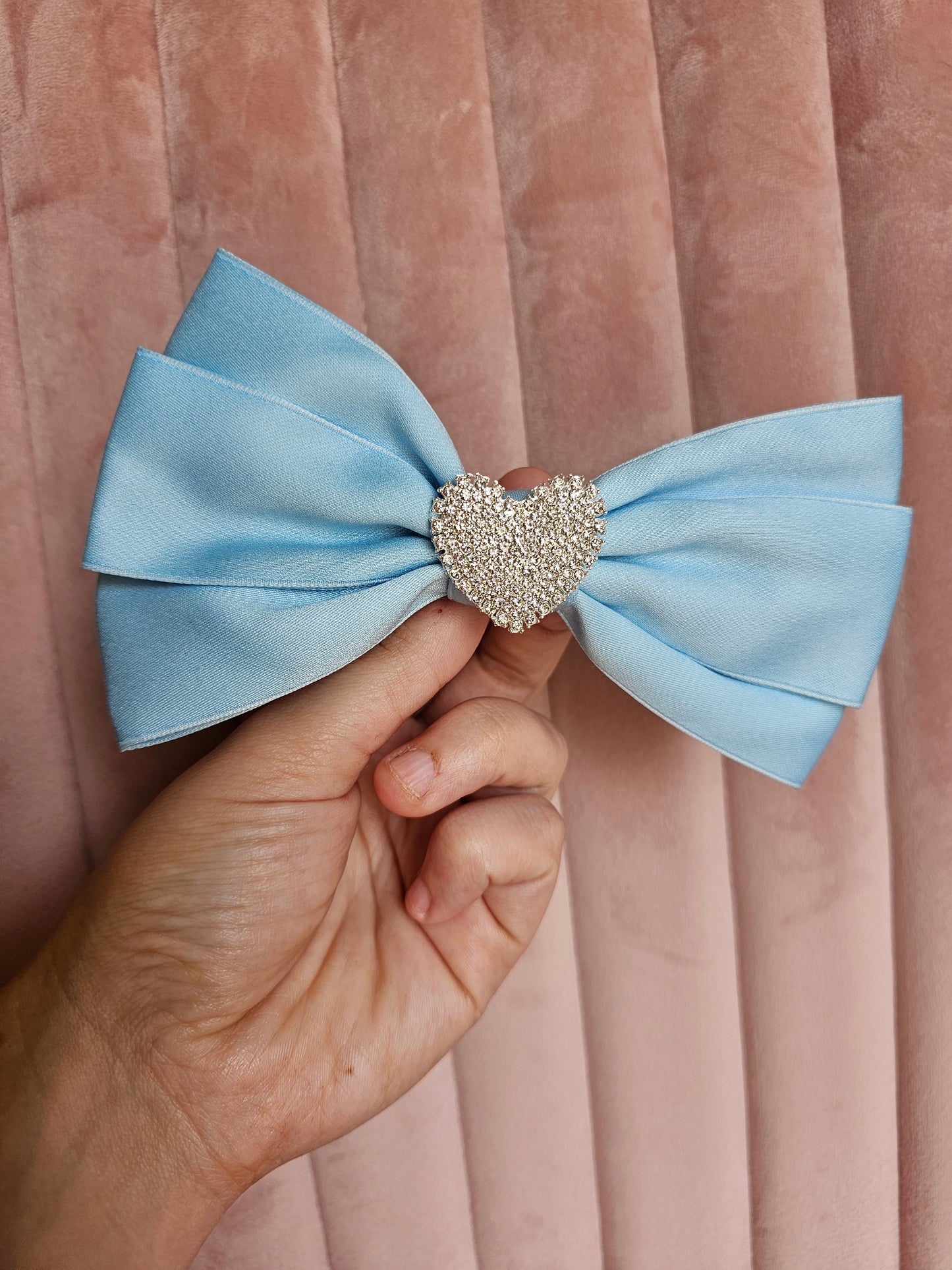 Large Diamante heart shoe bows