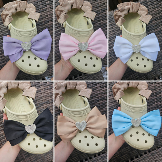 Large Diamante heart shoe bows