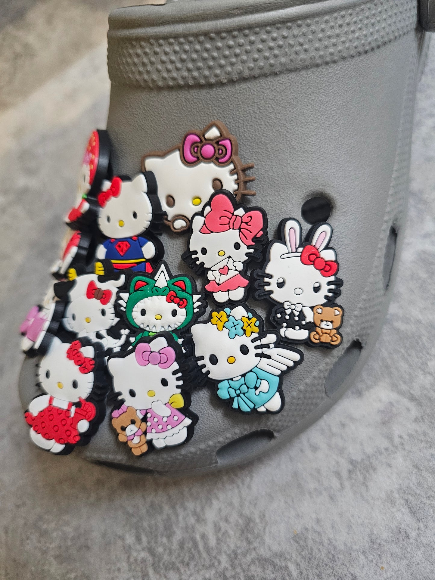 Hi kitty shoe charms