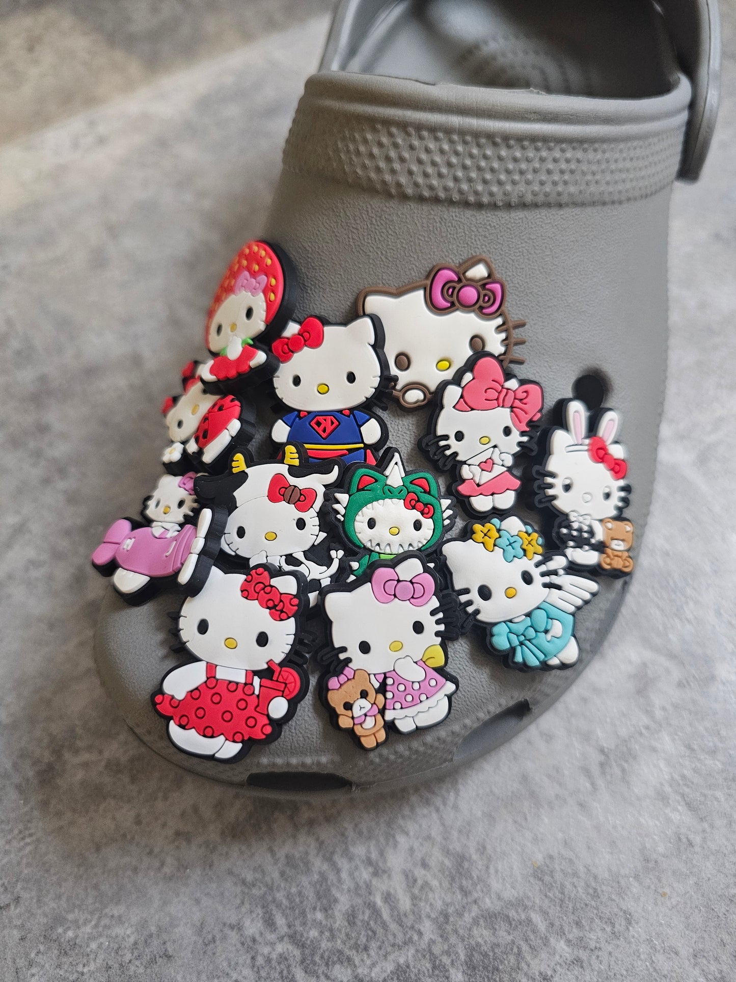 Hi kitty shoe charms