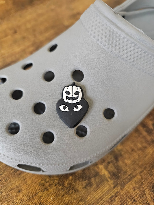 Black heart with pumpkin shoe charms